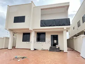 4bdrm Duplex in Three Away From Main, Kumasi Metropolitan for sale