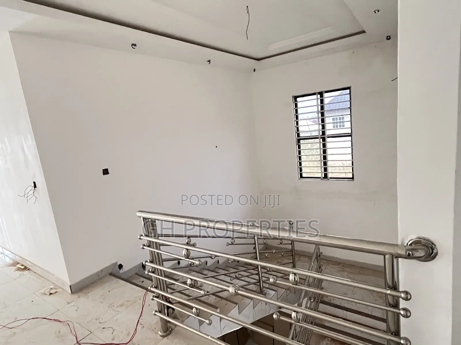 4bdrm Duplex in Three Away From Main, Kumasi Metropolitan for sale