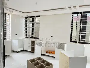 4bdrm Duplex in Three Away From Main, Kumasi Metropolitan for sale