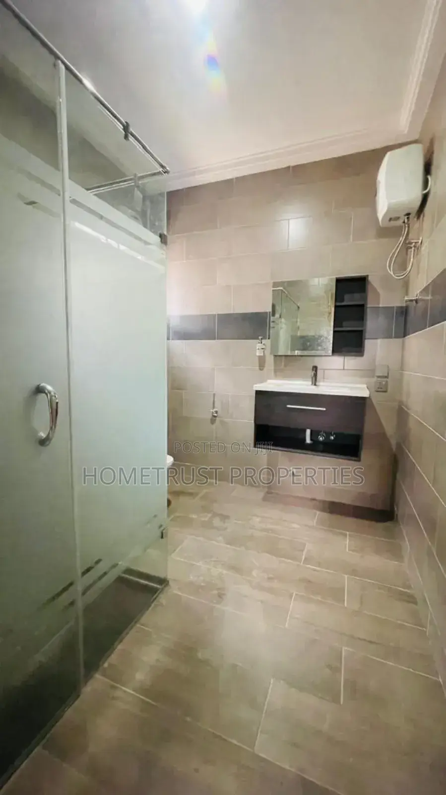 4bdrm Duplex in Haatso Westland, Antis for rent