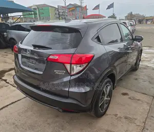 Honda HR-V Touring AWD 2019 Gray