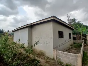 2bdrm House in Obuasi Municipal for sale