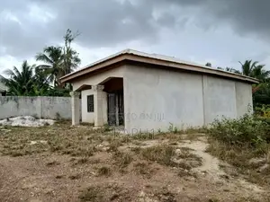 2bdrm House in Obuasi Municipal for sale