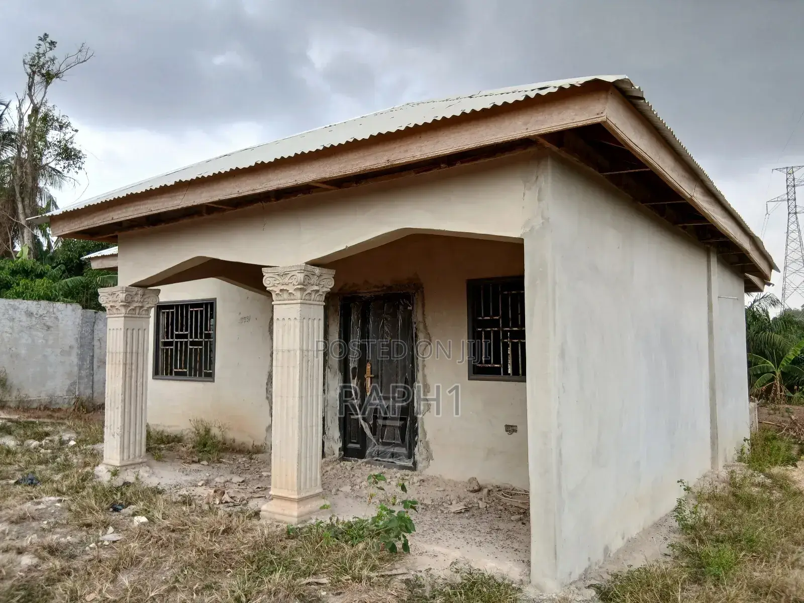 2bdrm House in Obuasi Municipal for sale