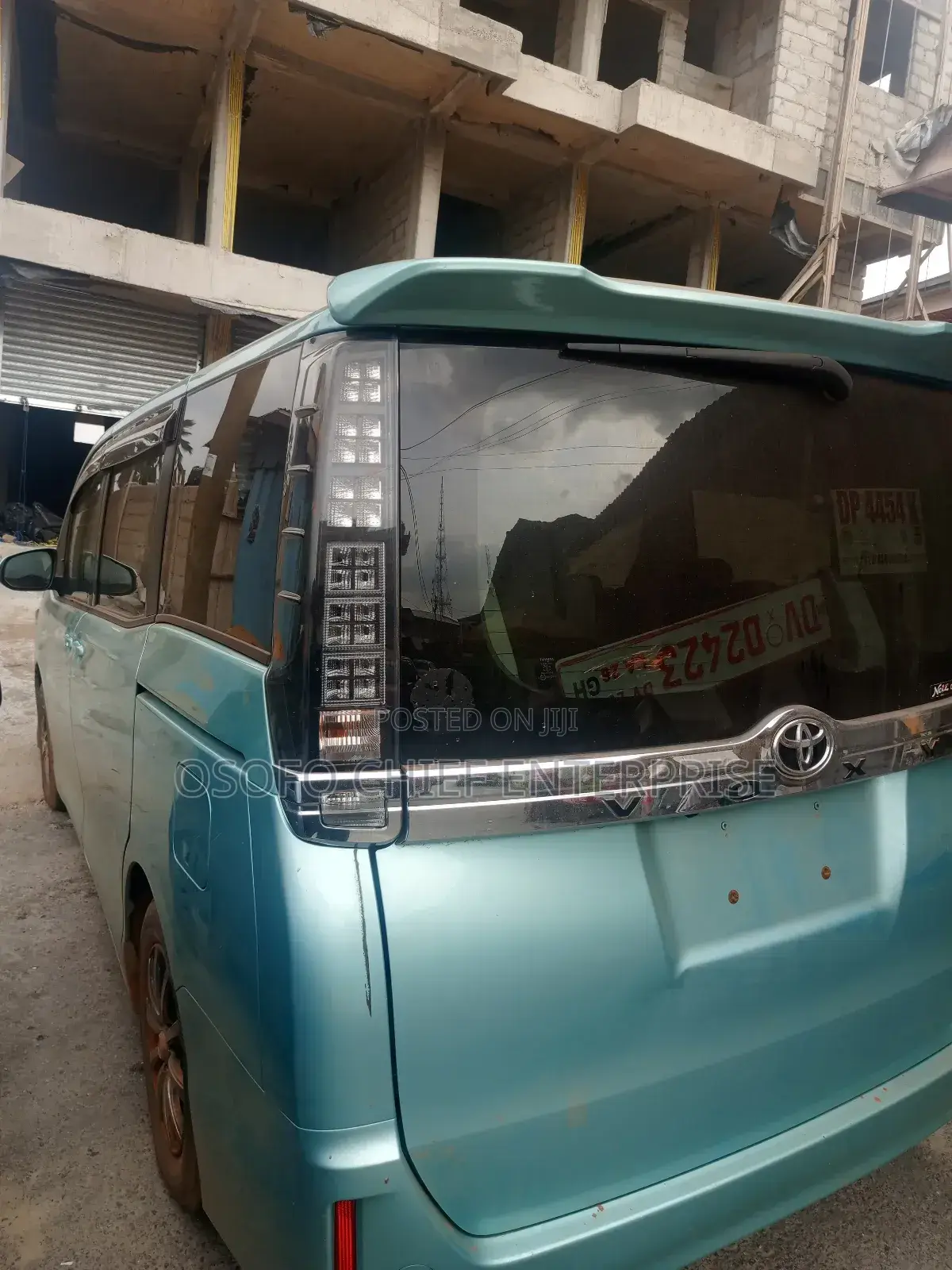 Toyota Voxy SV Premium 2014