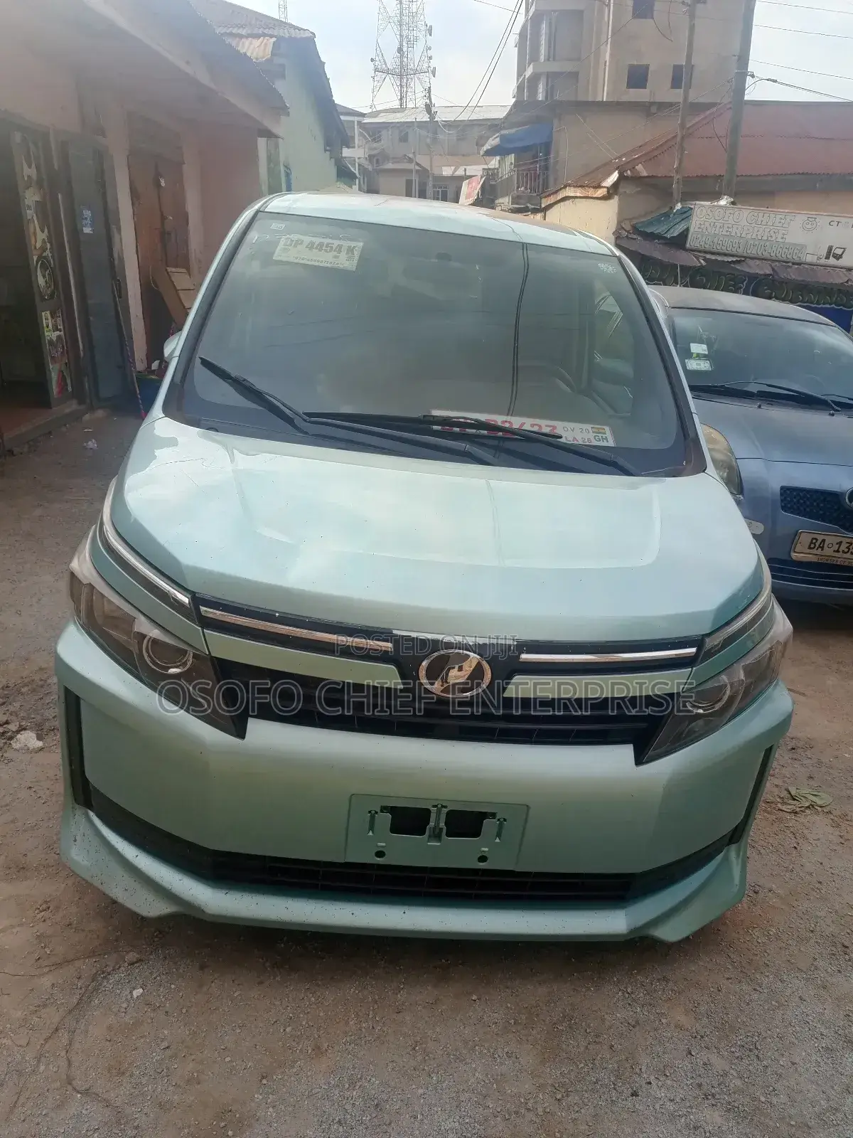 Toyota Voxy SV Premium 2014