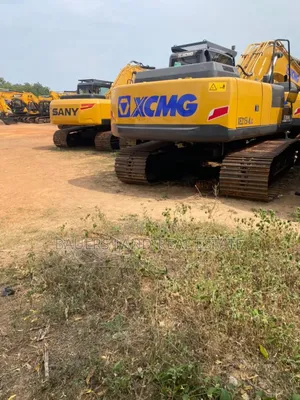 XCMG 215 Excavator Machines Available