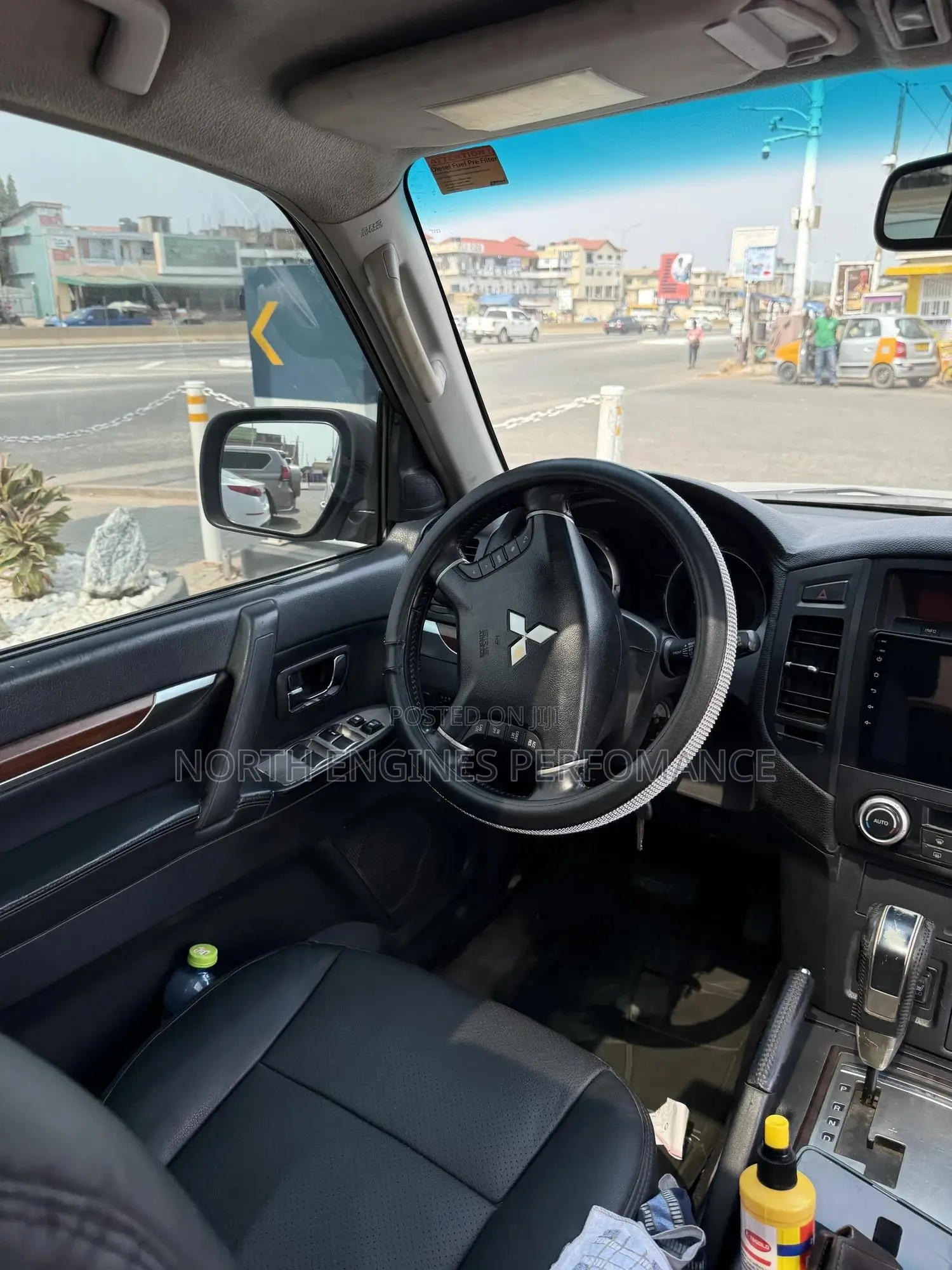 Mitsubishi Pajero 2011 Silver