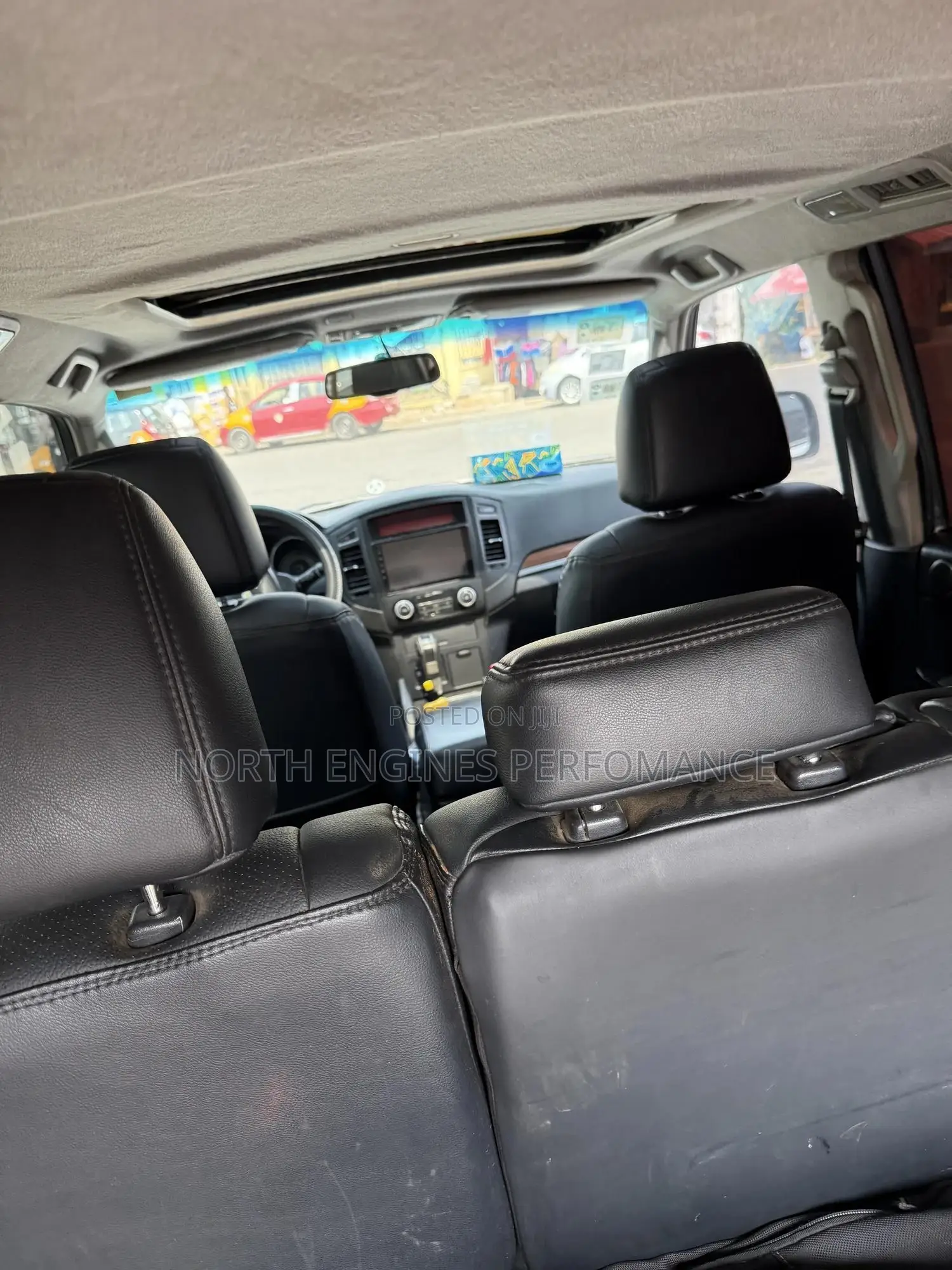 Mitsubishi Pajero 2011 Silver