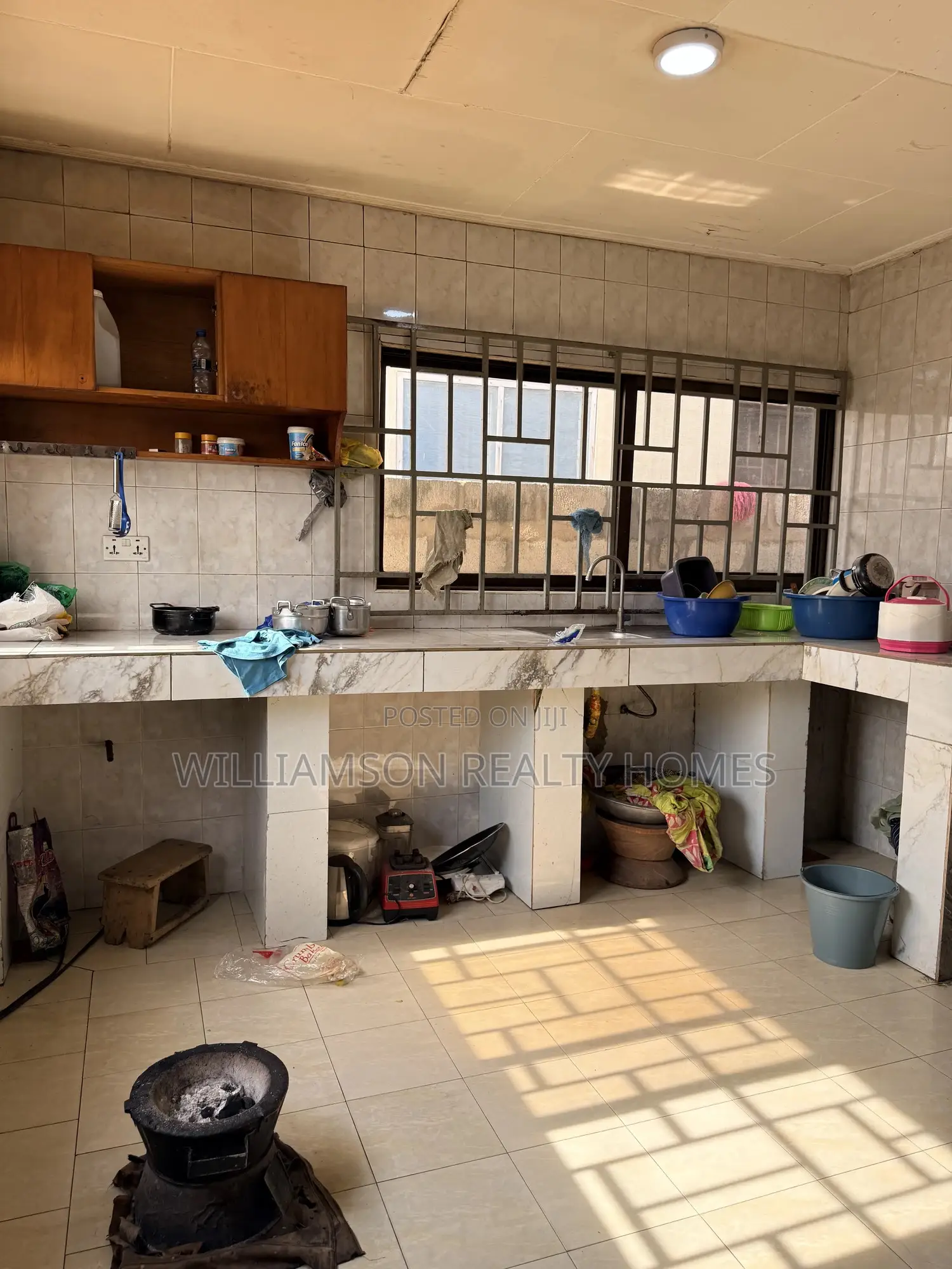 2bdrm House in Hfc Estate Area, Spintex for rent