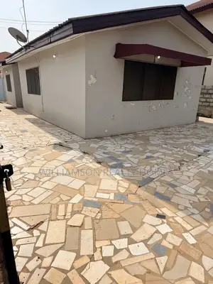 2bdrm House in Hfc Estate Area, Spintex for rent