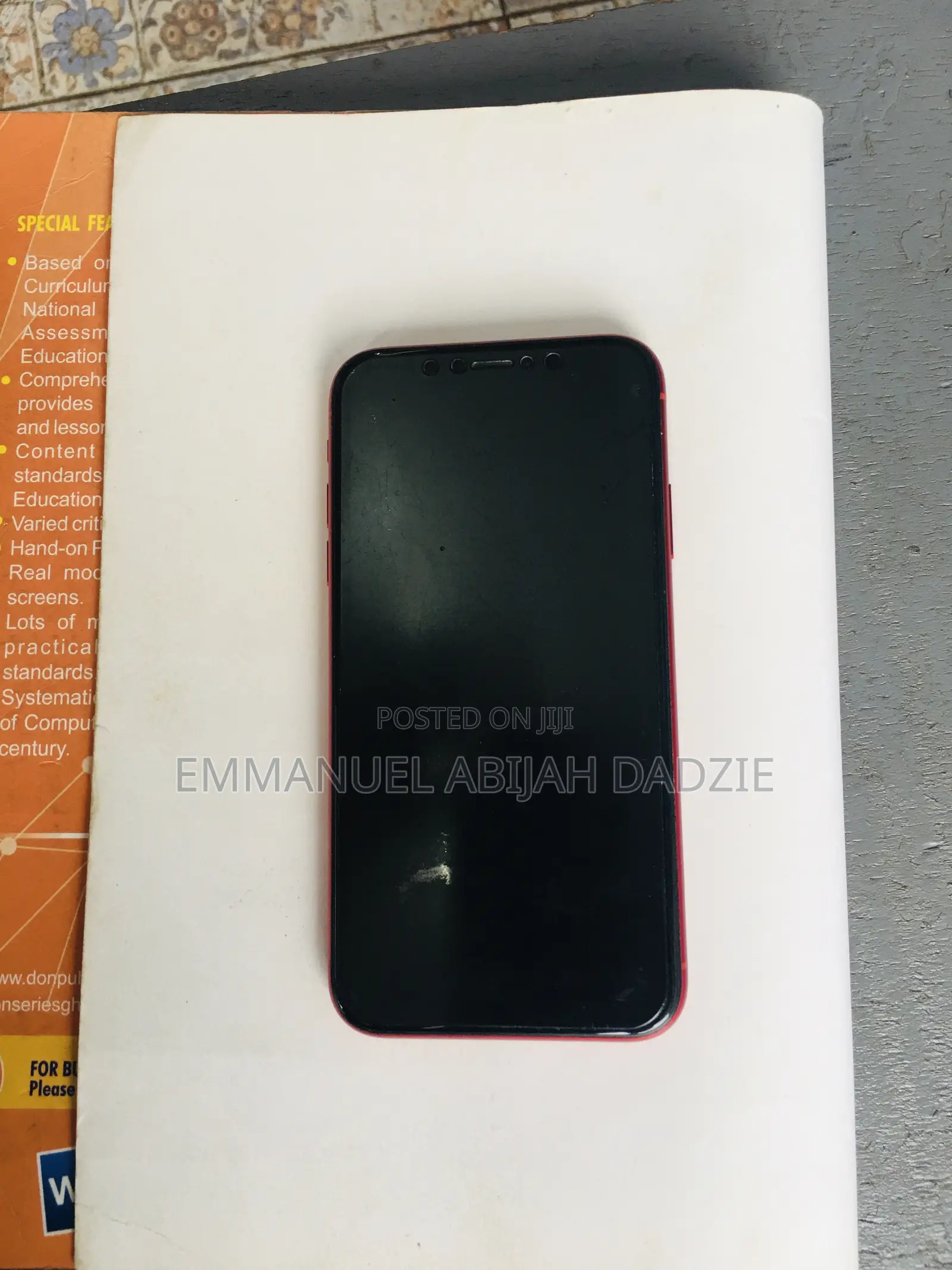 Apple iPhone XR 64 GB Red