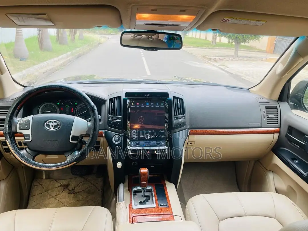 Toyota Land Cruiser 4.5 V8 GXR 2014 Black