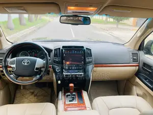 Toyota Land Cruiser 4.5 V8 GXR 2014 Black