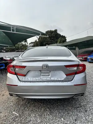 Honda Accord Touring 2018 Silver