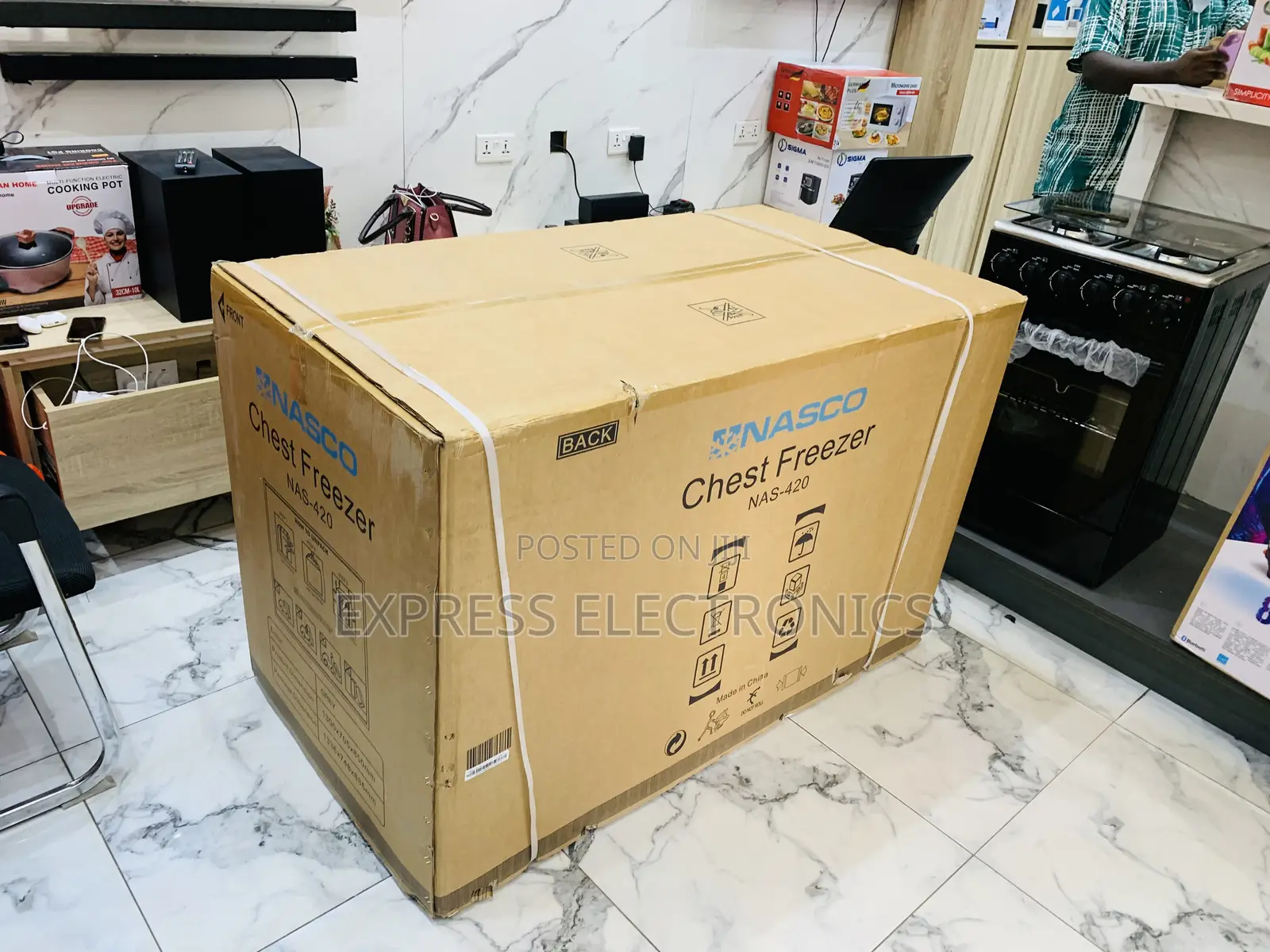 Less Expensive Chest Freezer Single Door 380lb
