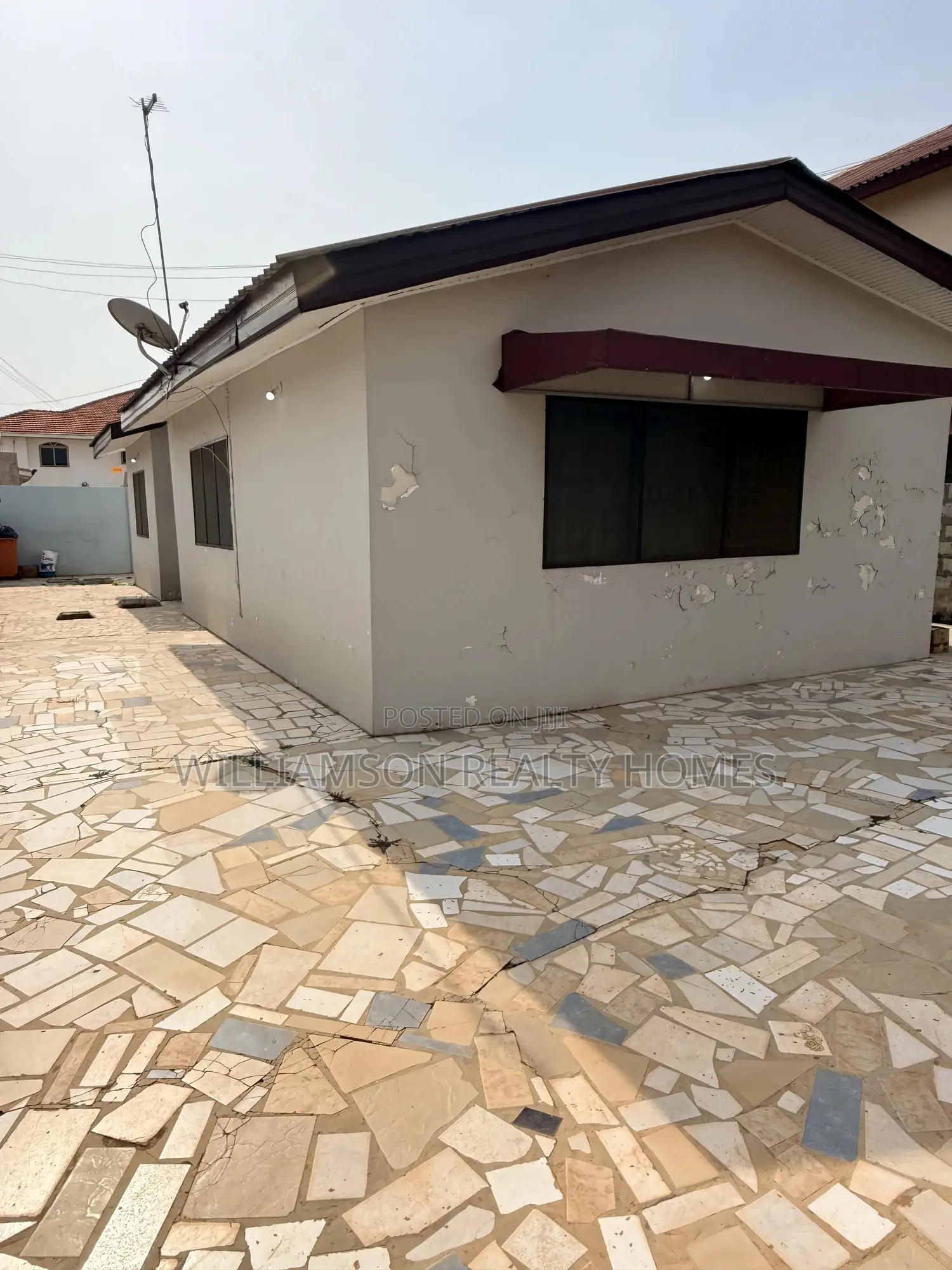 2bdrm House in Hfc Estate Area, Spintex for rent