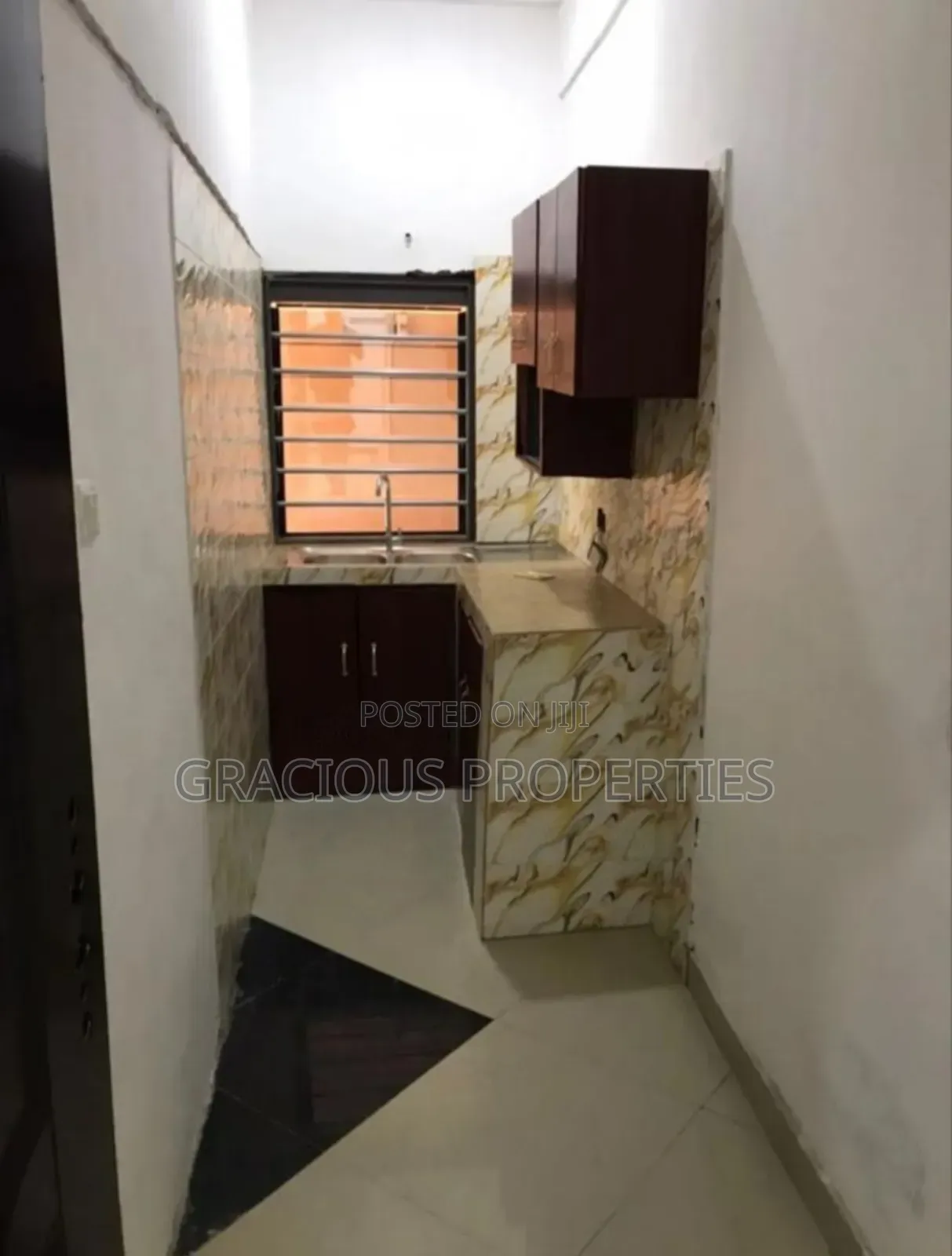 2bdrm Apartment in Gracious Properties, ECOMOG for rent