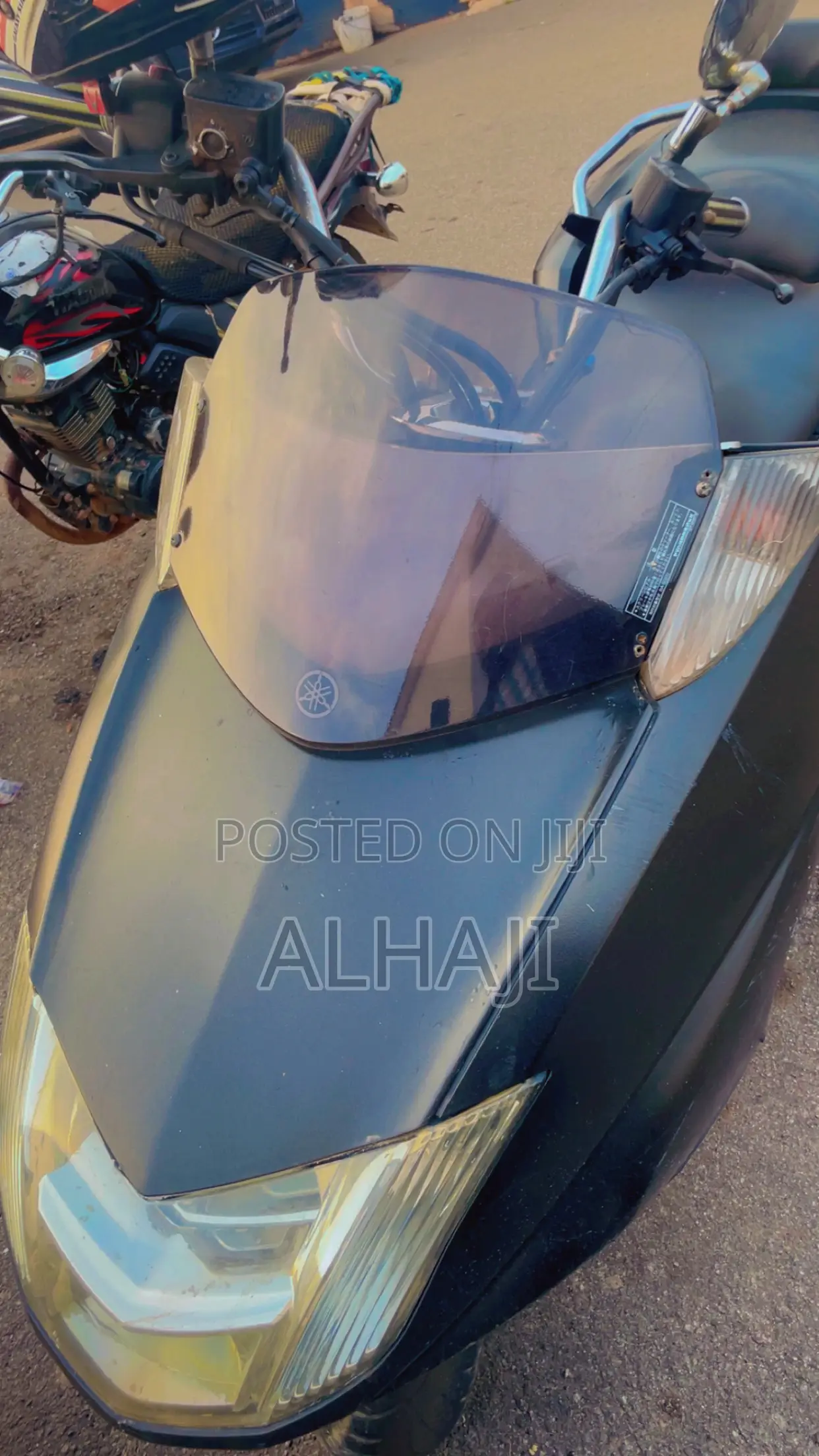Yamaha 2010 Black