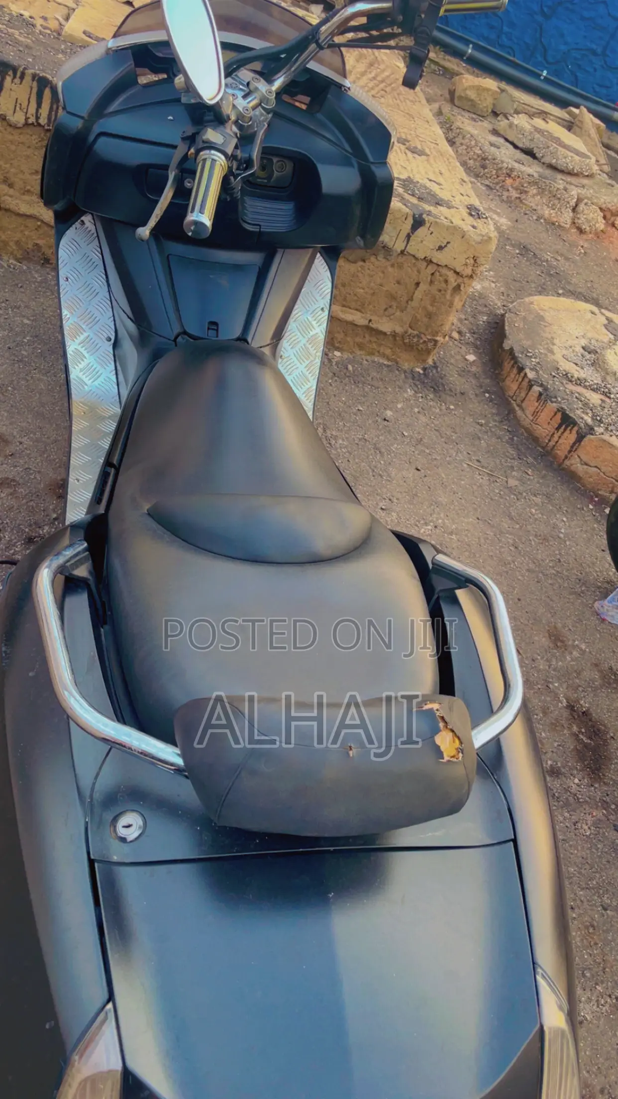 Yamaha 2010 Black