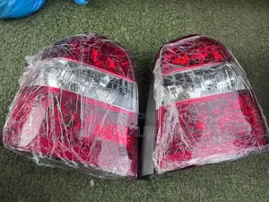 Toyota Highlander 2003 2004 2005 2006 2007 Tail Lights