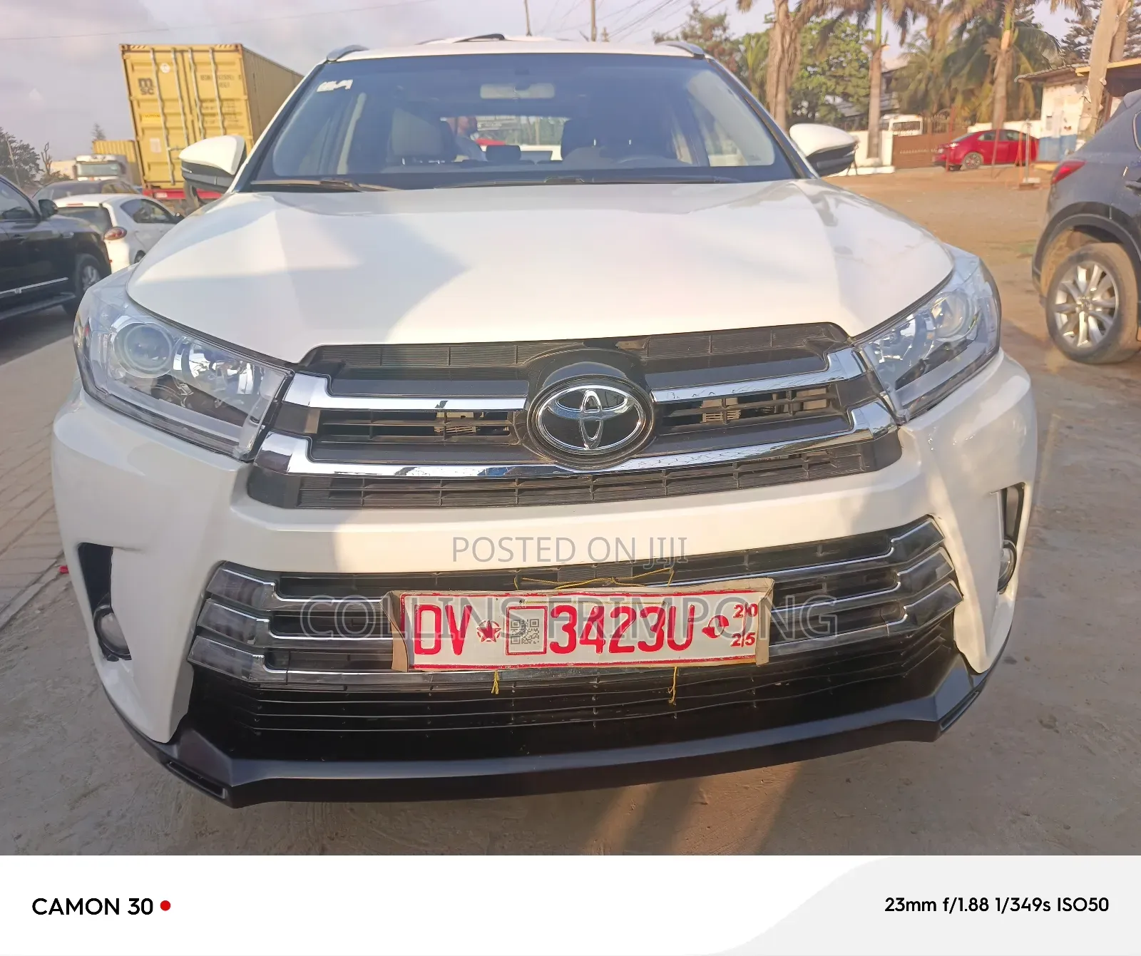 Toyota Highlander LE 4dr SUV (2.7L 4cyl 6A) 2014 White