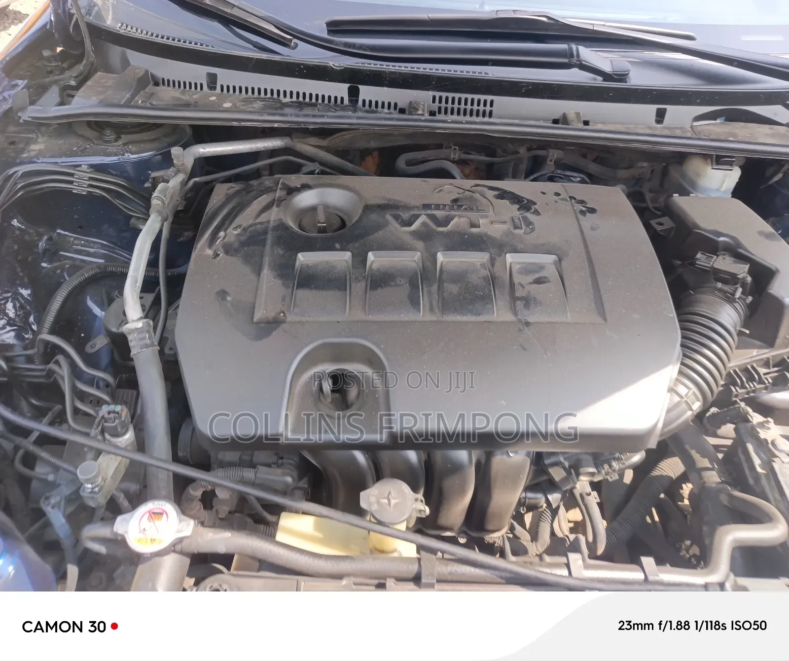Toyota Corolla LE (1.8L 4cyl 2A) 2018 Blue