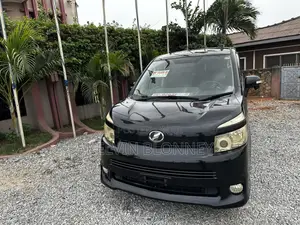 Toyota Voxy 2014 Black
