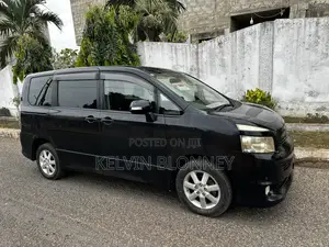 Toyota Voxy 2014 Black