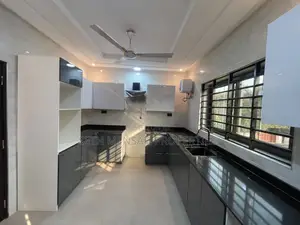 3bdrm Apartment in Seth, Parakuo Estate for rent