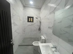 3bdrm Apartment in Seth, Parakuo Estate for rent