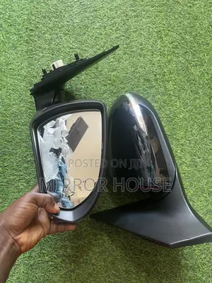 Hyundai Elantra 2017-2020 Side Mirror With Light and Sensor