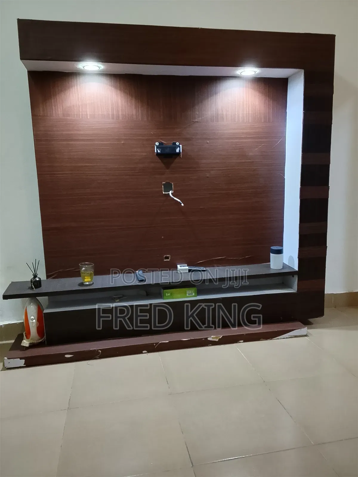 Big Tv Stand With in Built Led Light