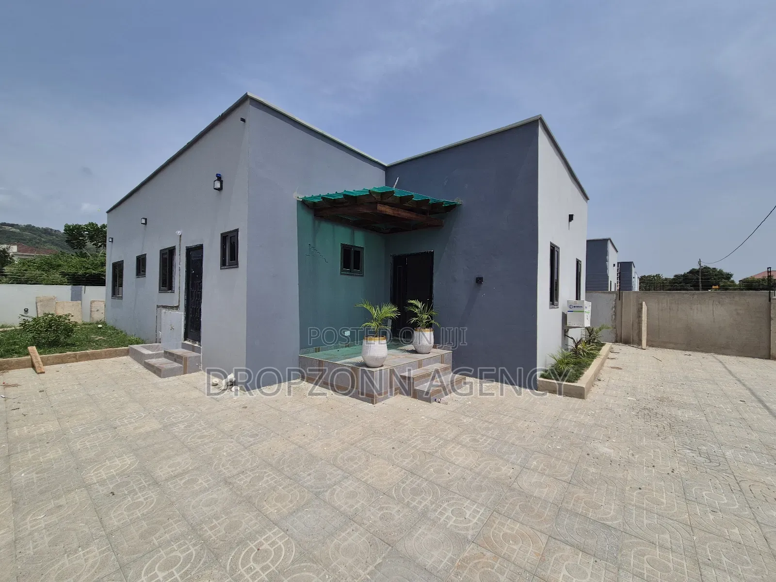 3bdrm House in Oyarifa Mall Area for sale