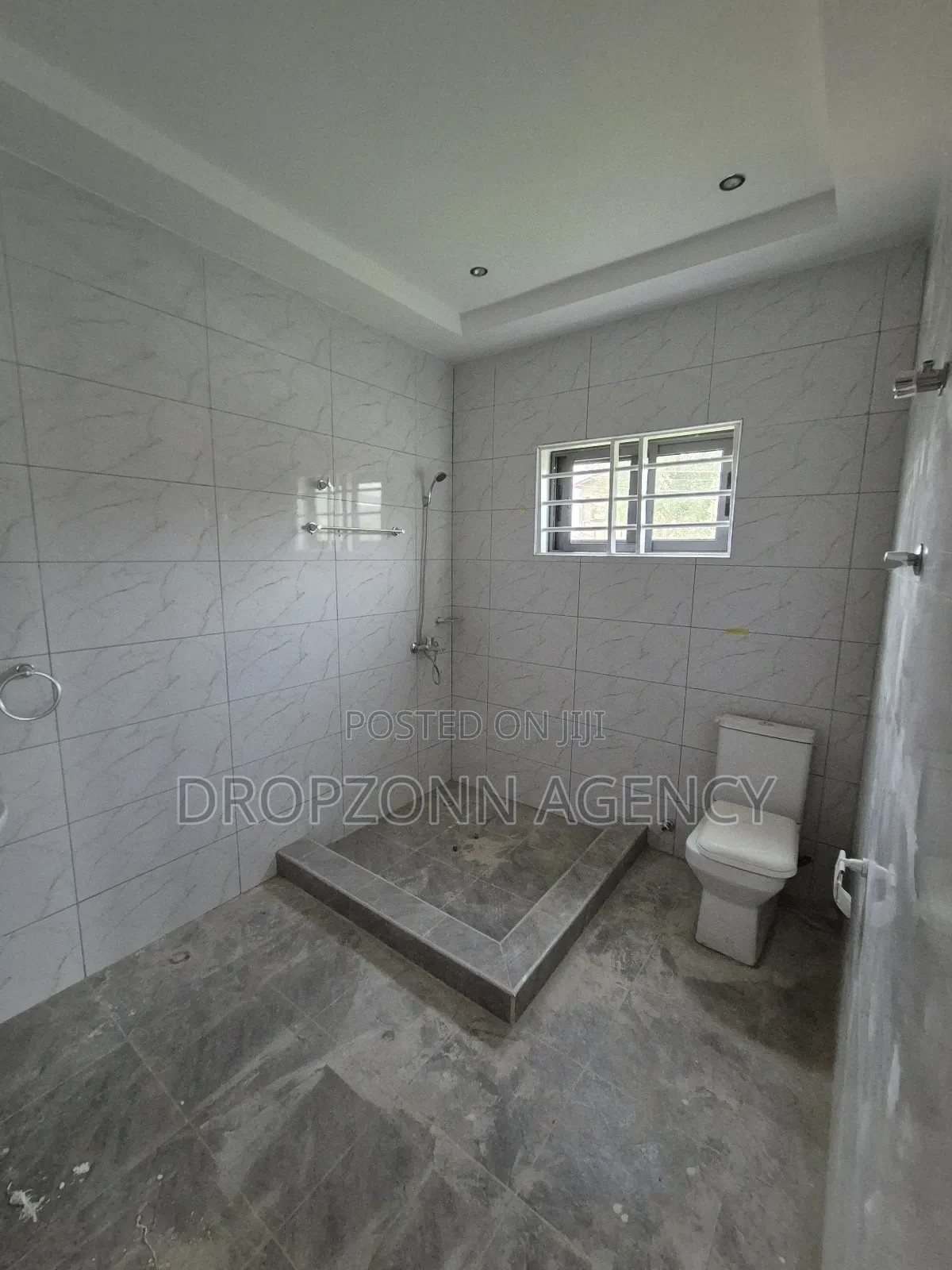 3bdrm House in Oyarifa Mall Area for sale