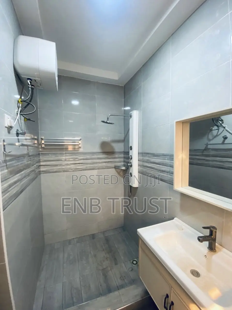4bdrm Duplex in North Legon for rent