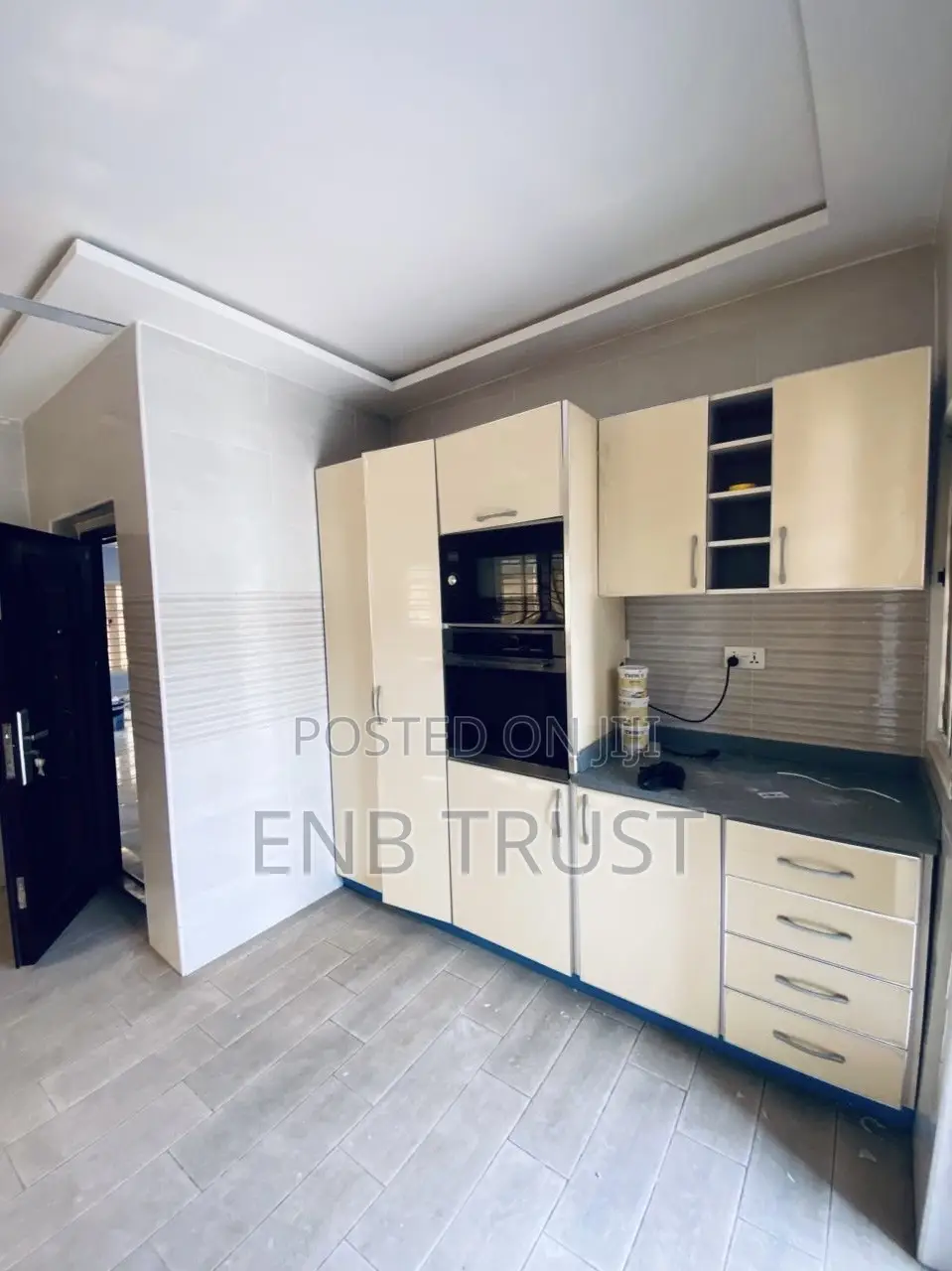 4bdrm Duplex in North Legon for rent