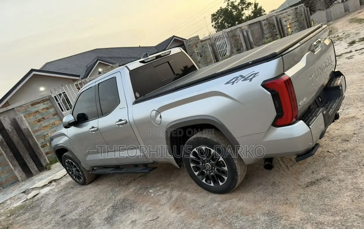 Toyota Tundra Limited Double Cab 6.5' Bed 2023 Silver