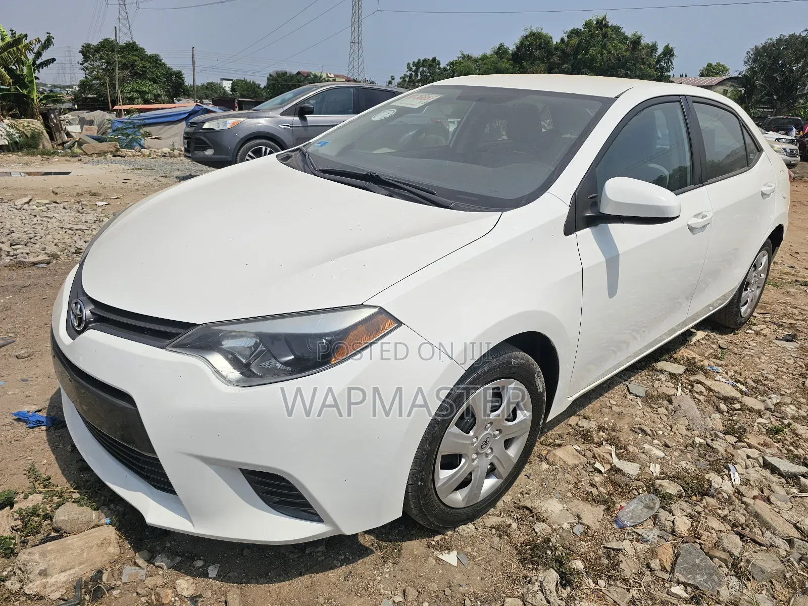 Toyota Corolla LE Plus 4dr Sedan (1.8L 4cyl CVT) 2016 White