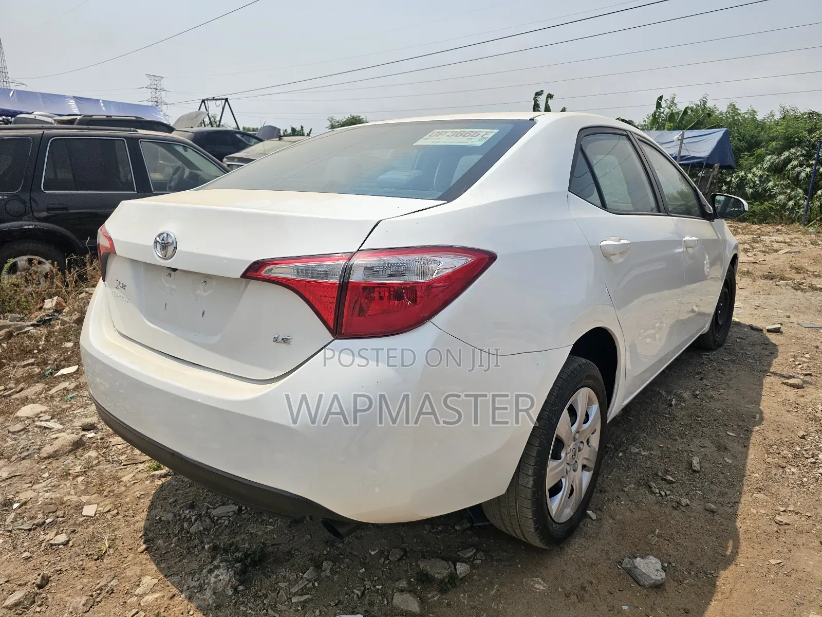 Toyota Corolla LE Plus 4dr Sedan (1.8L 4cyl CVT) 2016 White