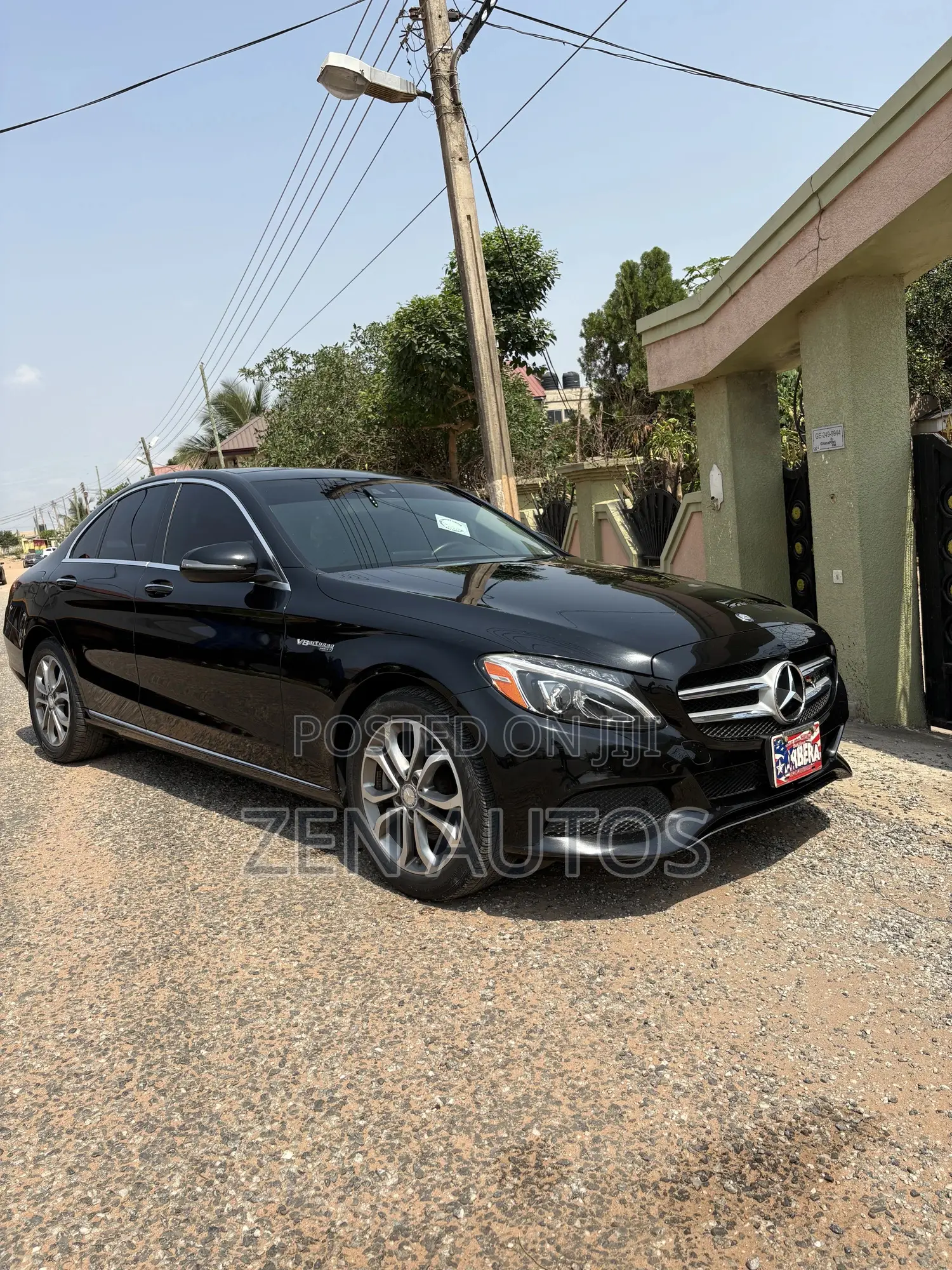 Mercedes-Benz C300 Base Sedan RWD (2.0L 4cyl 7A) 2017 Black