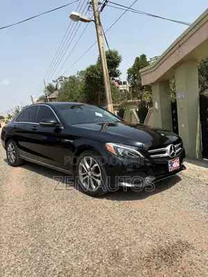 Mercedes-Benz C300 Base Sedan RWD (2.0L 4cyl 7A) 2017 Black