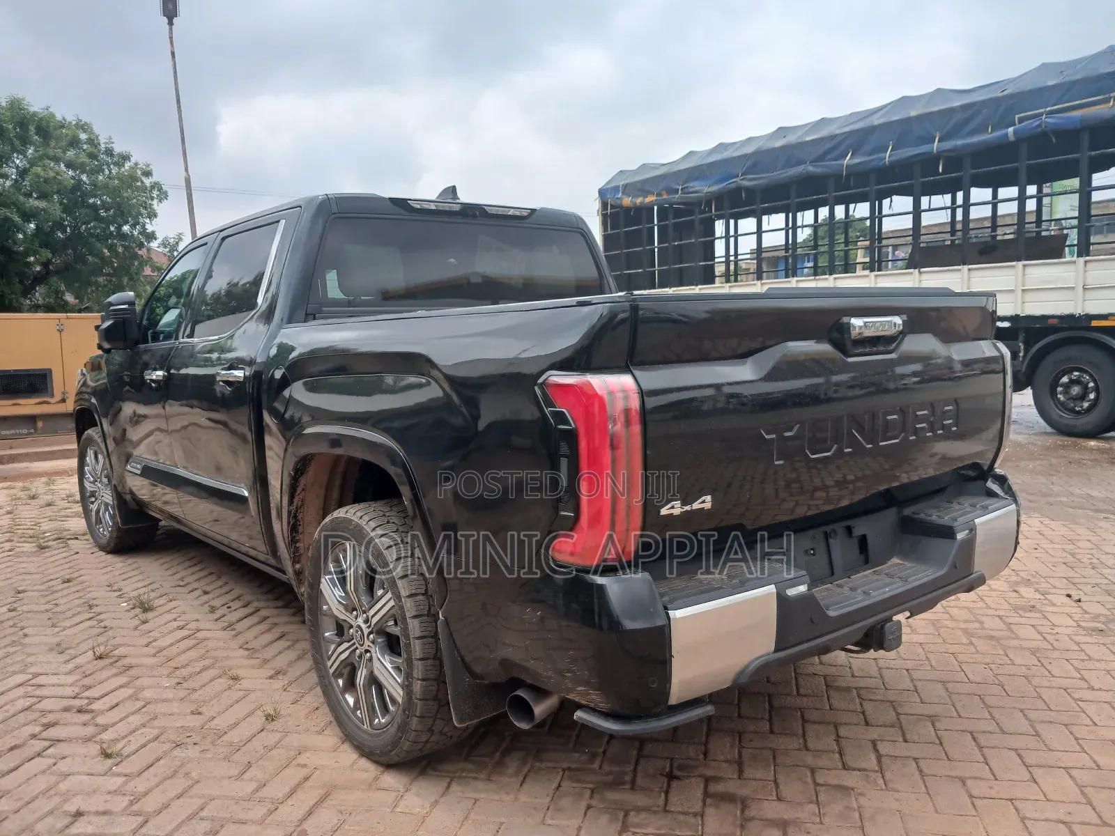 Toyota Tundra SR5 2022 Black