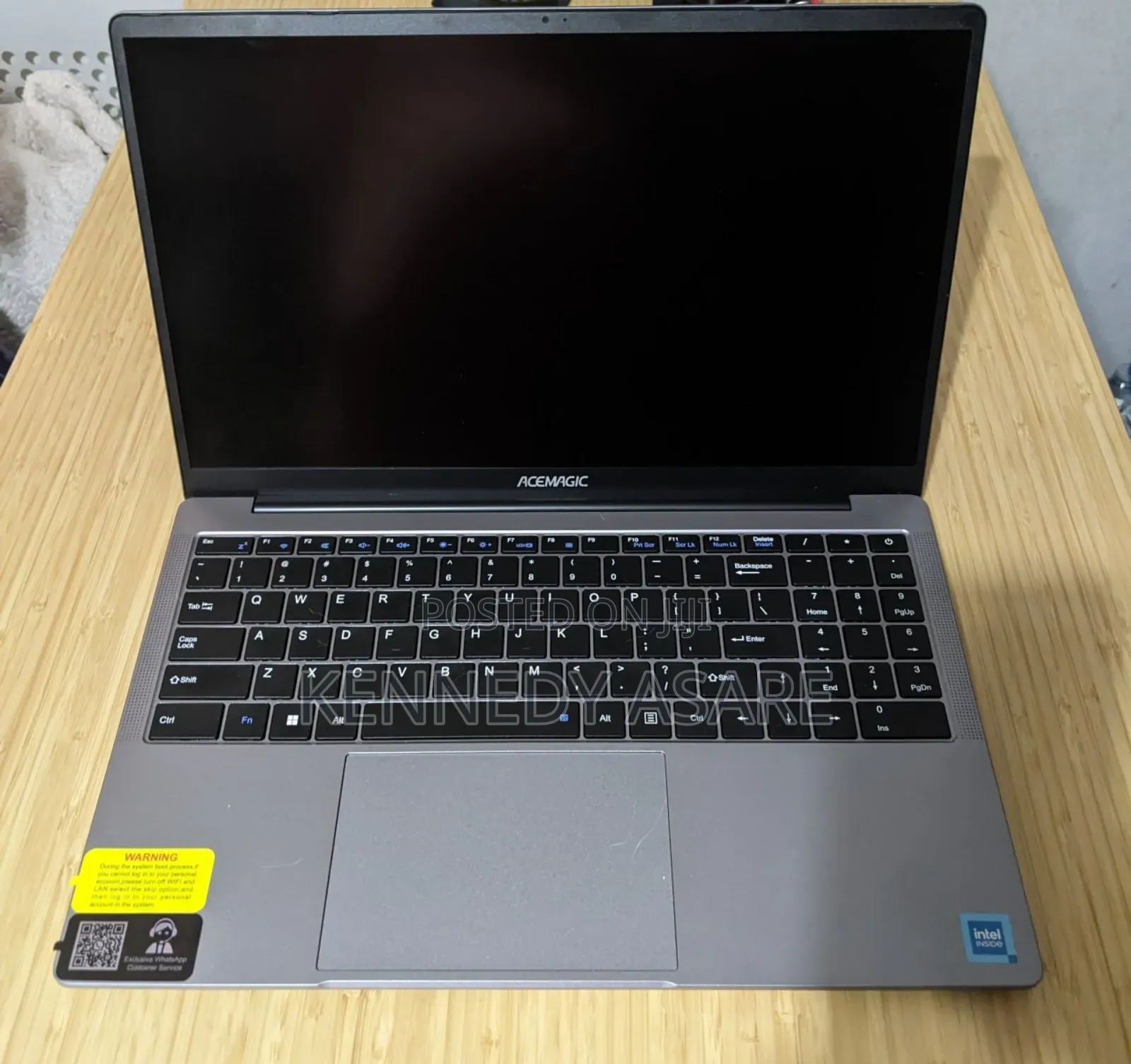 Laptop 8GB Intel SSD 256GB