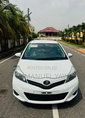 Toyota Vitz 1.3 AWD 5dr 2013 White