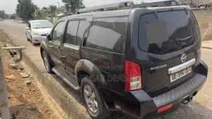 Nissan Pathfinder 2.5 dCi 2012 Black
