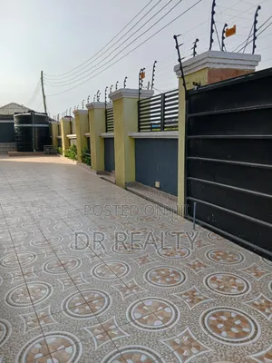 2bdrm Apartment in Savannah, Tema Metropolitan for rent