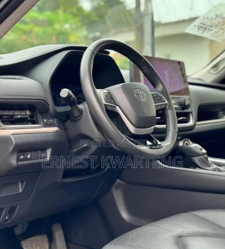 Toyota Grand Highlander 2024 Black