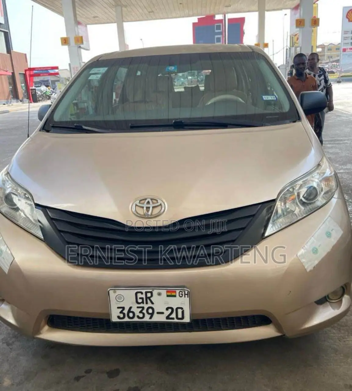 Toyota Sienna 2015 Brown