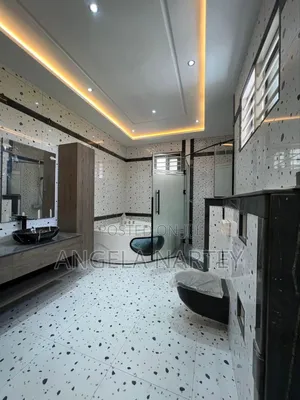 5bdrm House in West Transacco, Accra Metropolitan for sale